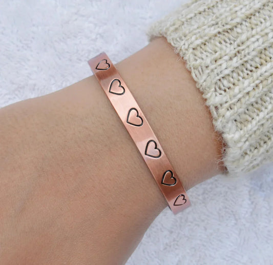 Women Astonishing Copper Heart Bracelet